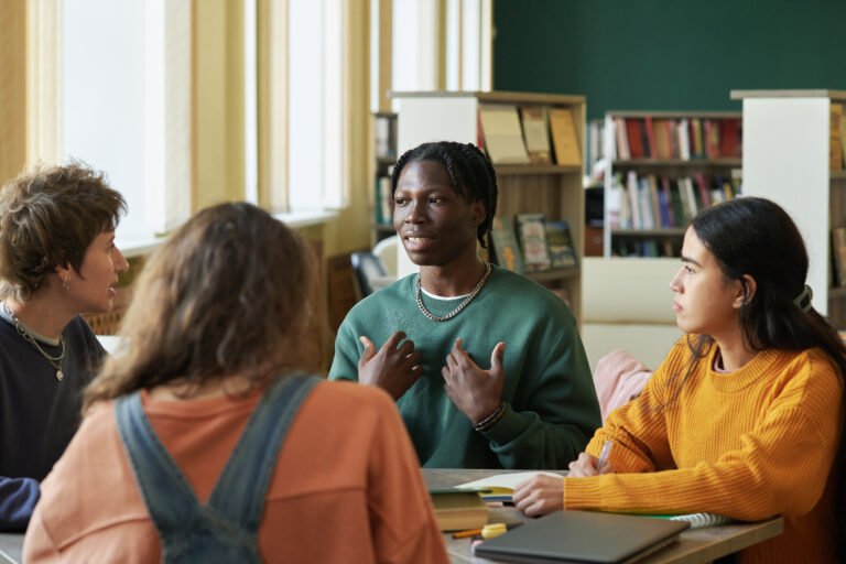 Engaging in Group Discussion in a Modern Library